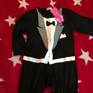 NWT snap onsie for boys